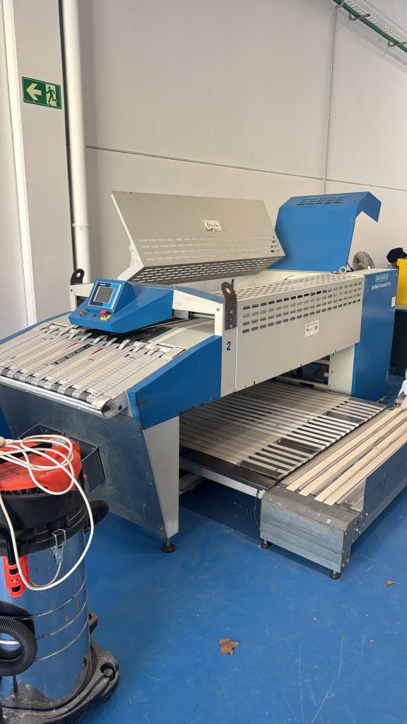 PLEGADOR JENSEN TEMATIC PRO AÑO 2010